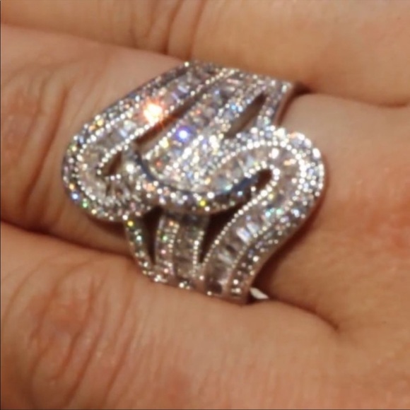 DIAMOND 5.6 CT STERLING SILVER BAGUETTE RING - Picture 4 of 4